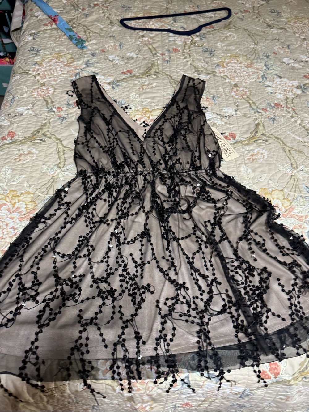 Black Beaded V-Neck Women's Cocktail Dress